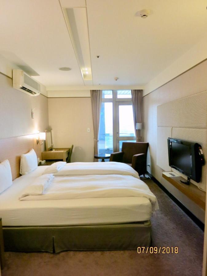 Rhine Inn Keelung Exterior foto